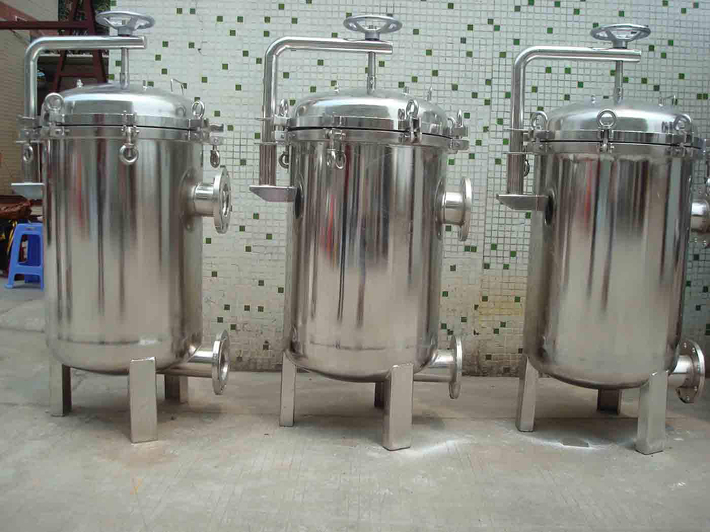 不銹鋼袋式過(guò)濾器工作原理是什么