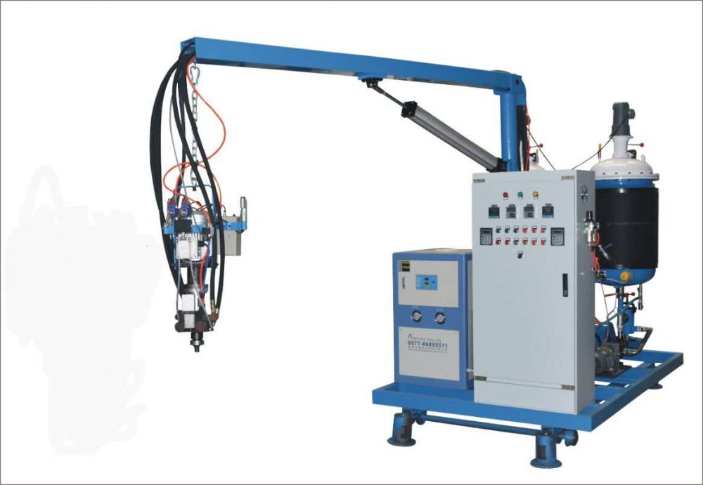 發(fā)泡機4.jpg 發(fā)泡機4.jpg